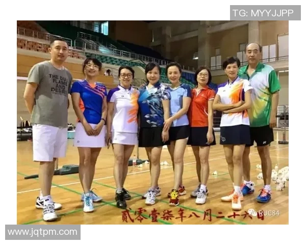 黄丽专访：从青涩球员到网球明星的成长之路回顾