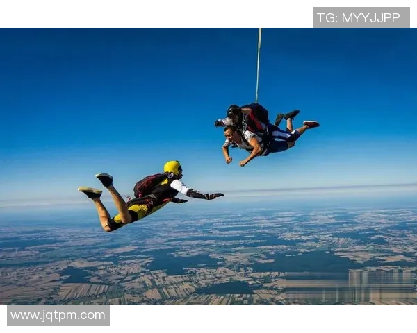 在极限运动的边缘探索自我杨静的勇敢人生旅程 在极限运动的边缘探索自我杨静的勇敢人生旅程