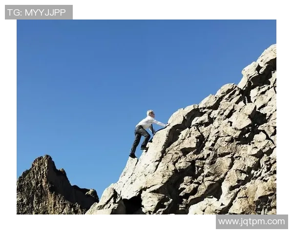 深圳攀岩队中路突破的成功与挑战分析及未来展望 深圳攀岩队中路突破的成功与挑战分析及未来展望