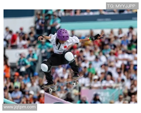 武汉滑板队在全国滑板状态排行榜中荣获第六名展现出强大实力和潜力