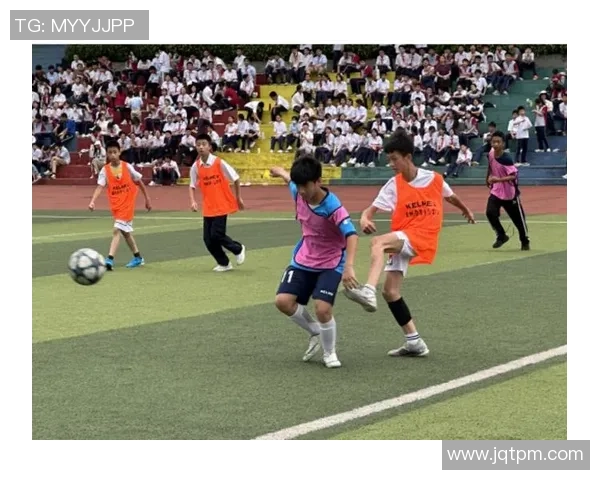 美高足球:探索青春与梦想交汇的绿茵场上奋斗故事 美高足球:探索青春与梦想交汇的绿茵场上奋斗故事