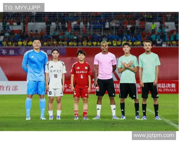 足球26大揭秘：探索中国足球的未来与挑战与机遇并存的全新篇章