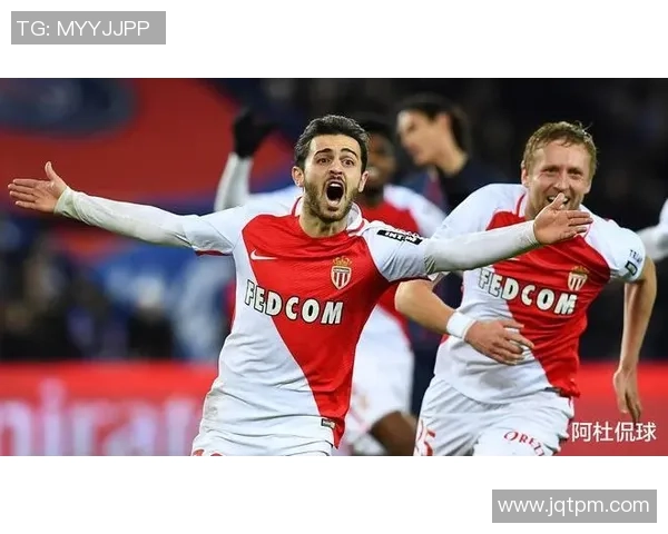 足球边中卫的战术价值与技术要求解析及其在现代足球中的重要性探讨