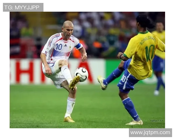 足球稳住的秘诀与技巧解析助你提升球技与比赛表现